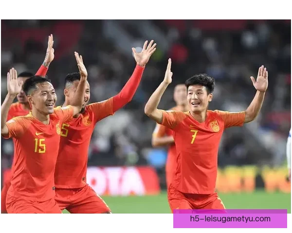 国足三套阵容试新战术力求公平